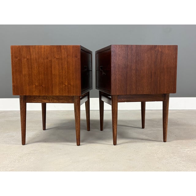 American of Martinsville 1960s Refinished American of Martinsville Walnut and Aluminum Nightstands - A Pair For Sale - Image 4 of 11