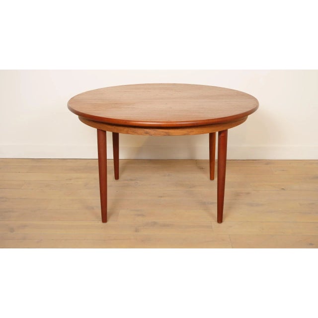 Vintage Extendable Round Dining Table in Teak For Sale - Image 10 of 18