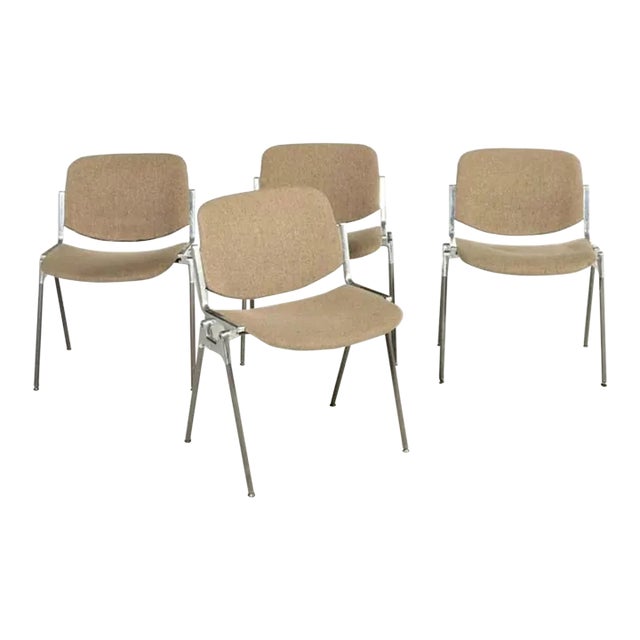 Motivated Seller: 1970s Mid Century Modern, Giancarlo Piretti for Castelli Taupe Dining Chairs - Set of 4 For Sale