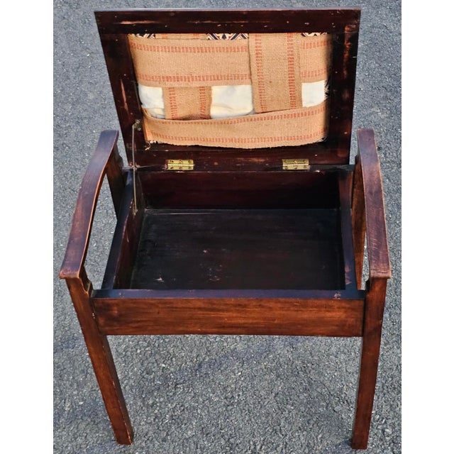 Late 19th Century Late 19th Century Victorian Dark Walnut Piano Stool With Sheet Compartment For Sale - Image 5 of 10