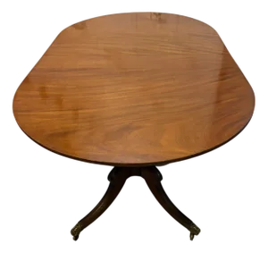 Antique Georgian Extendable Dining Table in Mahogany, 1800