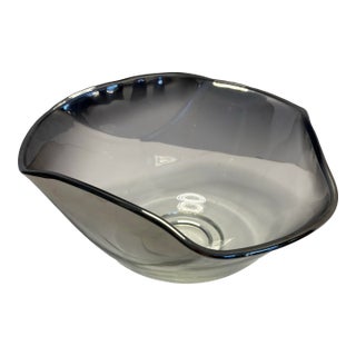 Mid Century Smoky Art Glass Freeform Bowl | Sculptural Handkerchief Edge Centerpiece For Sale