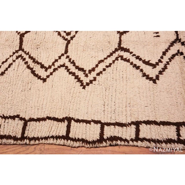 Moroccan Nazmiyal Collection Wide Hallway Vintage Moroccan Beni Ourain Rug For Sale - Image 3 of 6