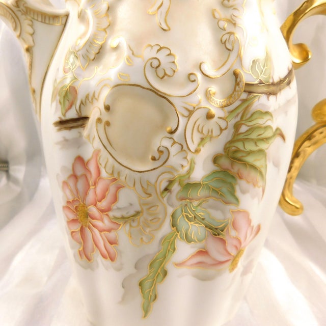 This is a signed cream color, matte finish, chocolate pot by Leonard of Vienna Austria. The chocolate pot has amazing...