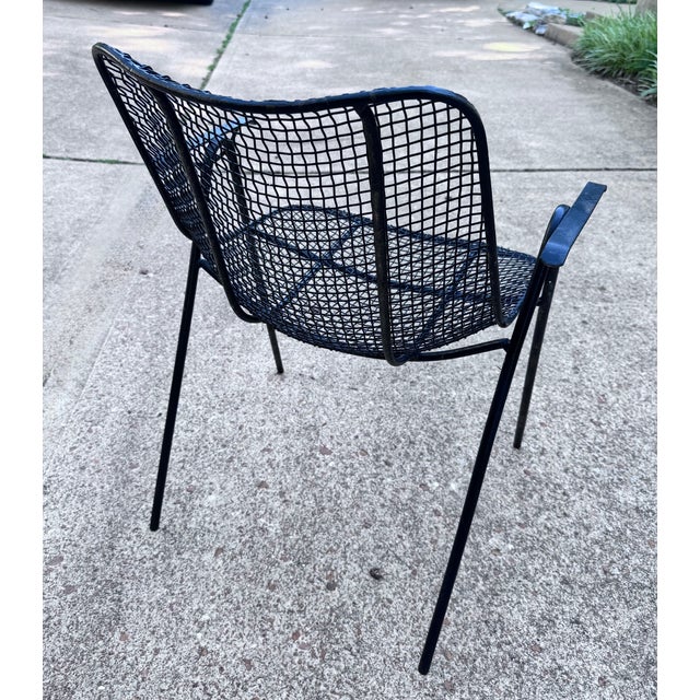 1950s Woodard Sculptura Arm Chairs, Attributed - A Pair For Sale In Saint Louis - Image 6 of 13