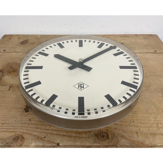 White Industrial Acrylic Glass Station Wall Clock from Tn, 1960s For Sale - Image 8 of 17