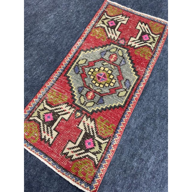 Early 21st Century Turkish Yastik Rug 1'6" x 3'3" For Sale - Image 5 of 5