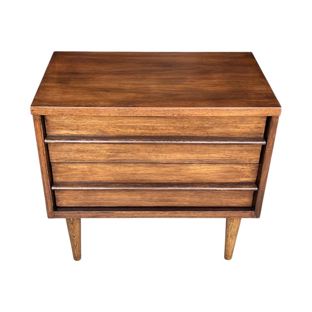 Wood 1960s Pair of Mid-Century Modern Walnut Nightstands With Recessed Pulls For Sale - Image 7 of 14