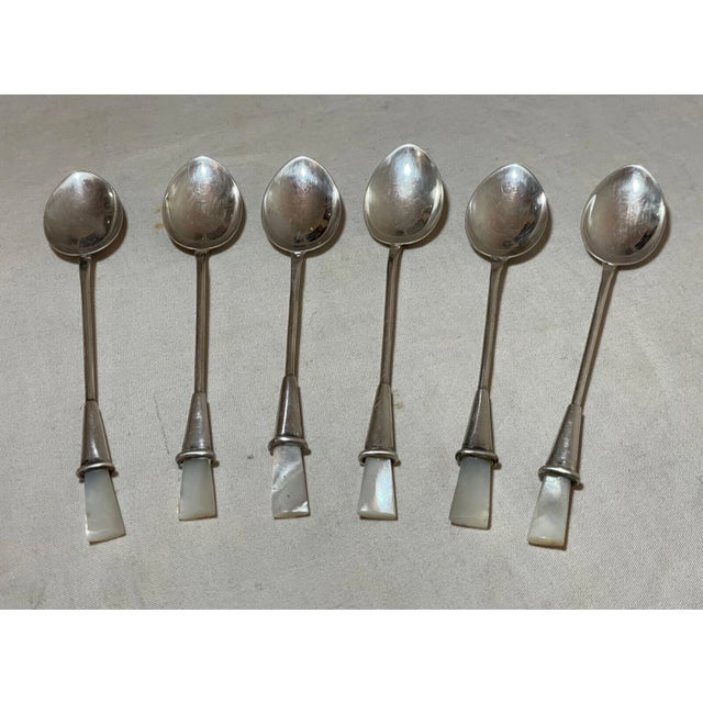 1990s Six Signed Cartier Sterling Silver Italian Mother of Pearl Demi-Tasse Spoons For Sale In New York - Image 6 of 10