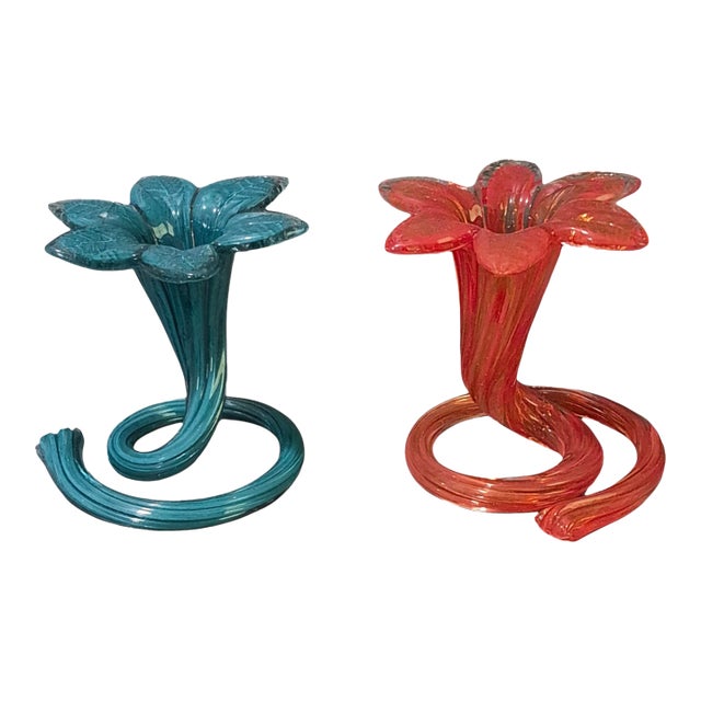 Vintage Italy Pair Blue & Red Art Glass Ruffled Flower Top Spiral Base Bud Vases For Sale