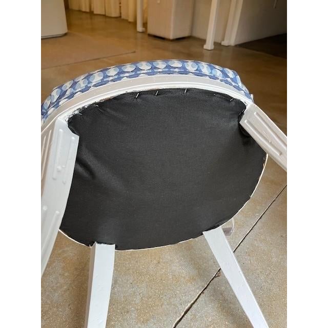 Wood Late 20th Century Grotto Italian Style Shell Back Dining Side Chairs For Sale - Image 7 of 9