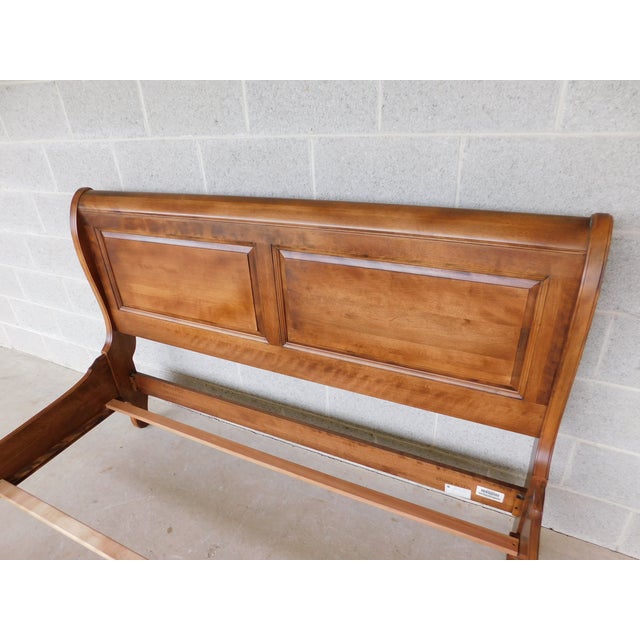 Ethan Allen Country French Queen Size Sleigh Bed 265611 Finish 236