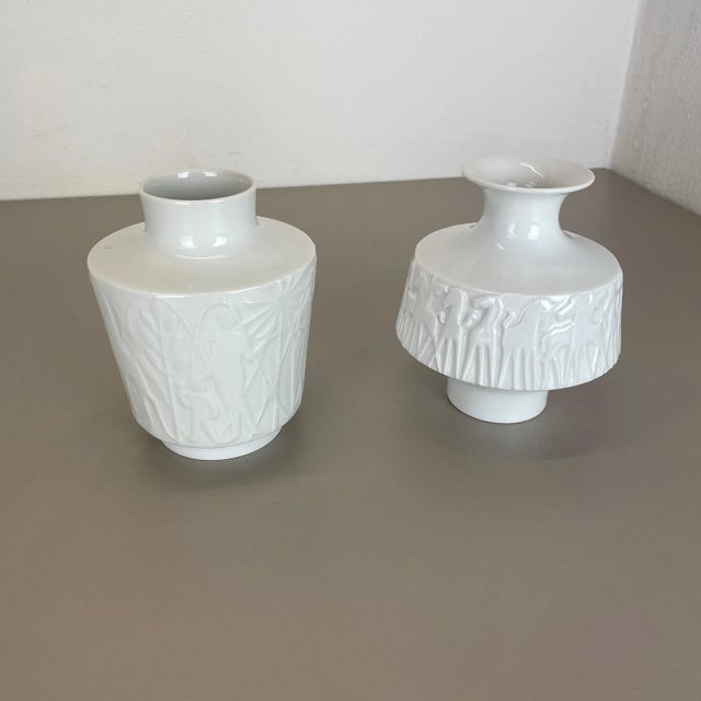 Op Art Biscuit Porcelain Vases from Edelstein Bavaria, Germany, 1970s, Set of 2 For Sale - Image 3 of 18