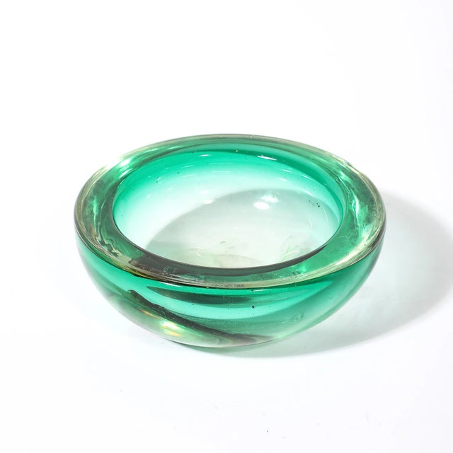 Alfredo Barbini Mid-Century Modernist Fish Motif Hand-Blown Murano Glass Bowl by Alfredo Barbini For Sale - Image 4 of 12