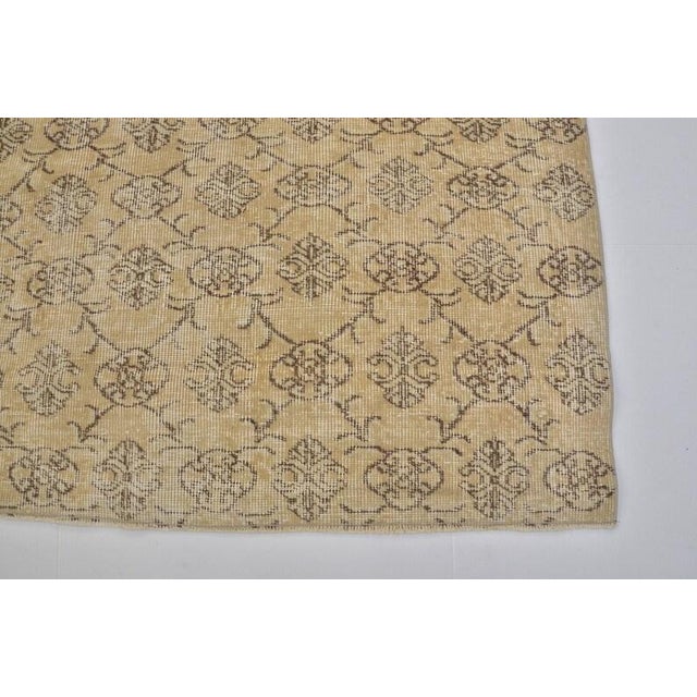 1950s Small Neutral Anatolian Rug, Organic Modern Home Decor Rug For Sale - Image 4 of 10