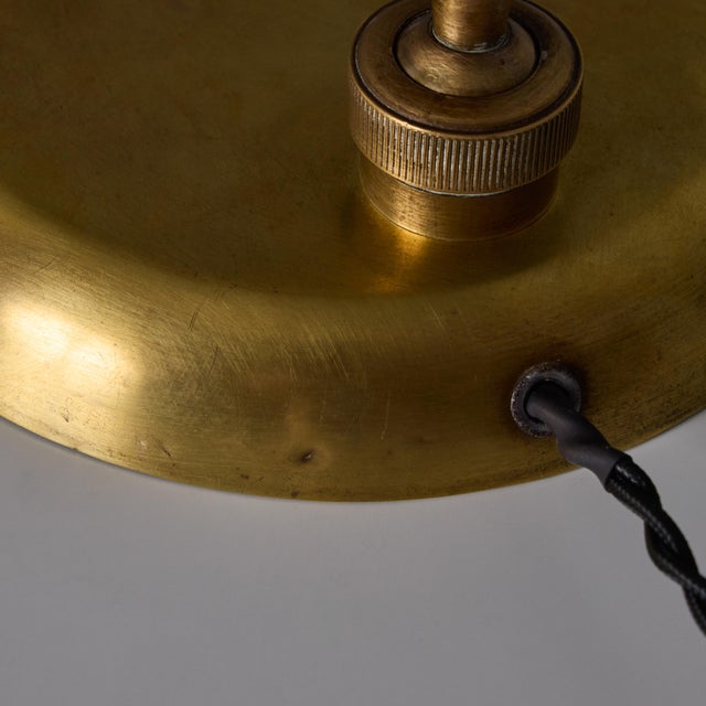 1940s Giovanni Michelucci Patinated Brass Ministerial Desk Lamp for Lariolux For Sale - Image 16 of 17