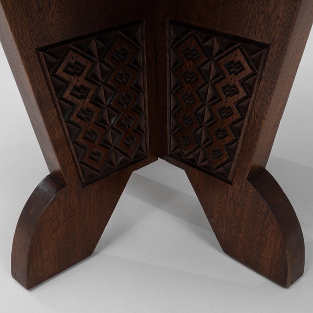 Wood 20th Century African Carved Wooden Coffee Table in Original Patina For Sale - Image 7 of 18