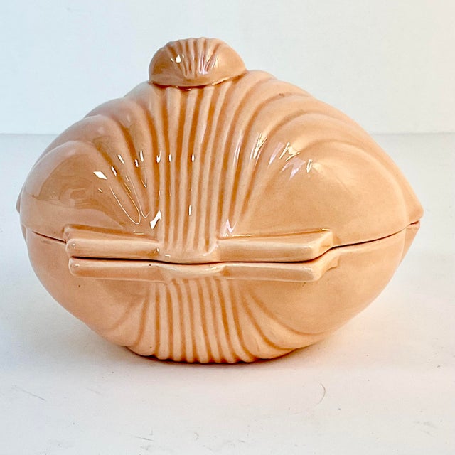 Ceramic 1988 Coastal Americana Folk Art Ceramic Clam Shell Trinket Box, Artist Initialed For Sale - Image 7 of 10