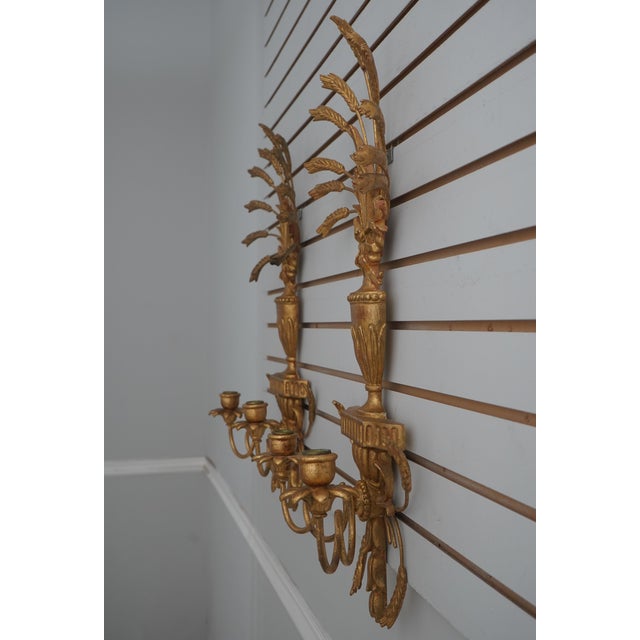 Age: Approx. 25 Years Old Details: Nice Gold Finish High Quality Construction Offered @ Fraction of Original Retail Cost...