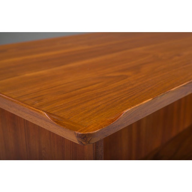Mid-Century Danish Freestanding Teak Desk with Raised Lip Edge, 1960s For Sale - Image 4 of 18