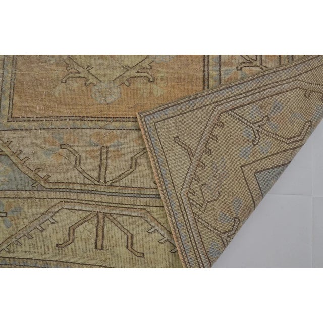 1960s Vintage Anatolian Oversize Rug For Sale - Image 5 of 10