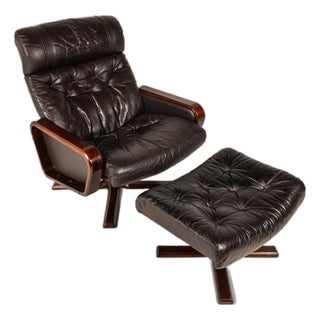 Scandinavian Modern Recliner High-Back Lounge Chair & Ottoman Attributed Soda Galvano for Vatne Mobler, Norway, C. 1970s For Sale