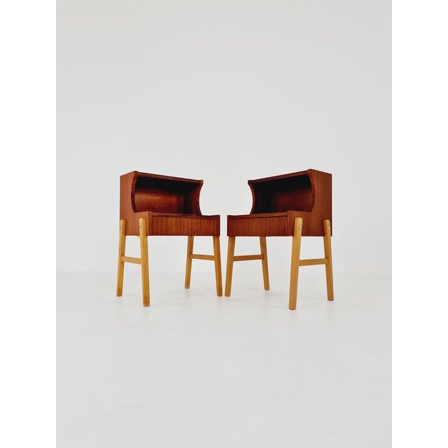 Vintage Danish Bedside Table in Mahogany, 1960s, Set of 2 For Sale - Image 5 of 11
