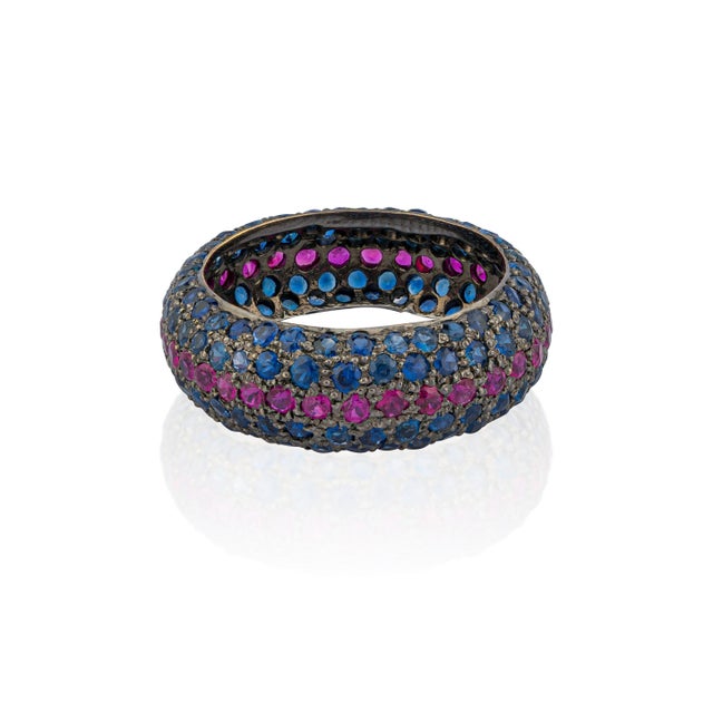 Natural Multi Sapphire Ring with 1.57 Cts in 18k Gold For Sale In New York - Image 6 of 6