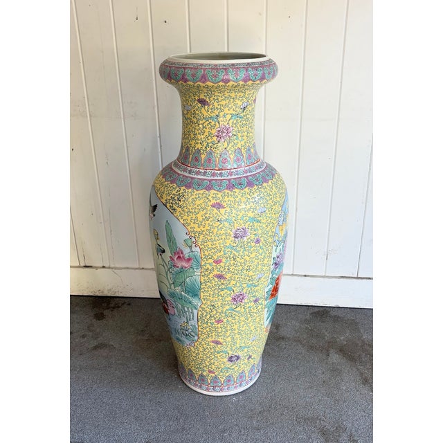Early 20th Century Giant Oversized Chinese Yellow Floral Ceramic Floor Vase For Sale - Image 5 of 7