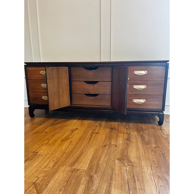 Vintage Mid-Century Modern Chin Hua Style Credenza Sideboard Cabinet Long Dresser by Lane Furniture For Sale - Image 10 of 17