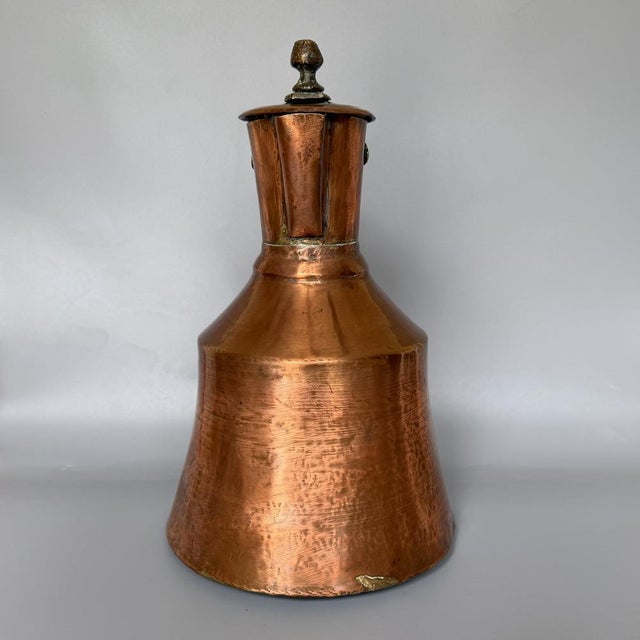 Georgian Hand-Hammered Copper Pitcher with Hinged Lid and Brass Mounts, 1800s For Sale - Image 6 of 18