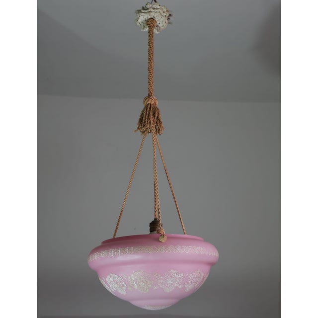Italian Midcentury Pink Art Decò Vintage Glass Chandelier With Decorations, 1950 For Sale - Image 4 of 17