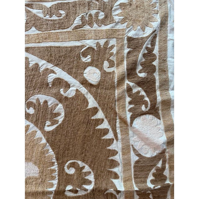 Textile Neutral Tan Cotton Suzani Square Medallion Wall Decor For Sale - Image 7 of 10