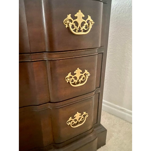 Vintage Drexel Heritage Winfield Ward Chippendale Style Mahogany 3-Drawer Blockfront Chest Excellent Condition.. For Sale - Image 14 of 17