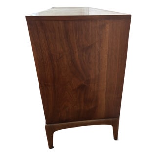 Mid- Century Lane Rhythm Six Drawer Dresser Walnut For Sale