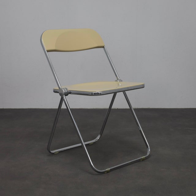 Plia Folding Chairs by Giancarlo Piretti for Castelli, 1970s, Set of 2 For Sale - Image 3 of 12