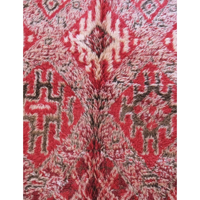 1980s 1980s Moroccan Wool Rug - 13.8 X 6.7 Ft For Sale - Image 5 of 11