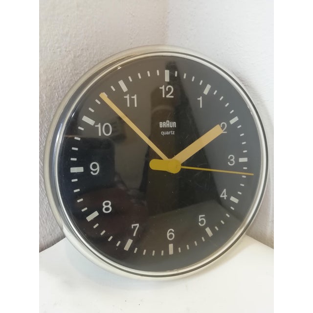 Wall clock by Dietrich Lubs for Braun. Made in Germany in 1979. Modernist and minimalist design, as only Braun can...