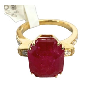 8.34 CTW Victorian Style Diamond & Emerald-Cut Ruby Ring 18k Yellow Gold, Size 6 For Sale