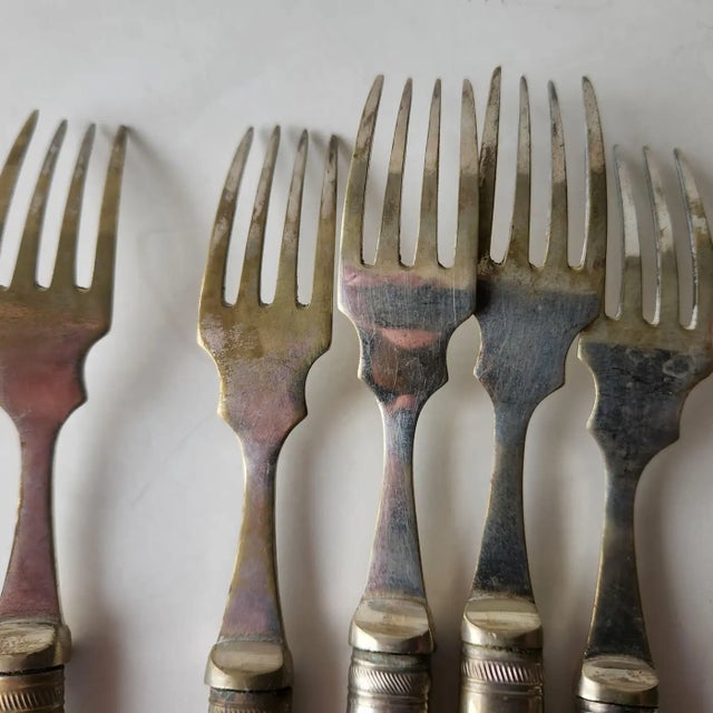Metal Early 20th Century English Sheffield Epns A1 Silverplate Five Forks Floral Design - Set of 5 For Sale - Image 7 of 11