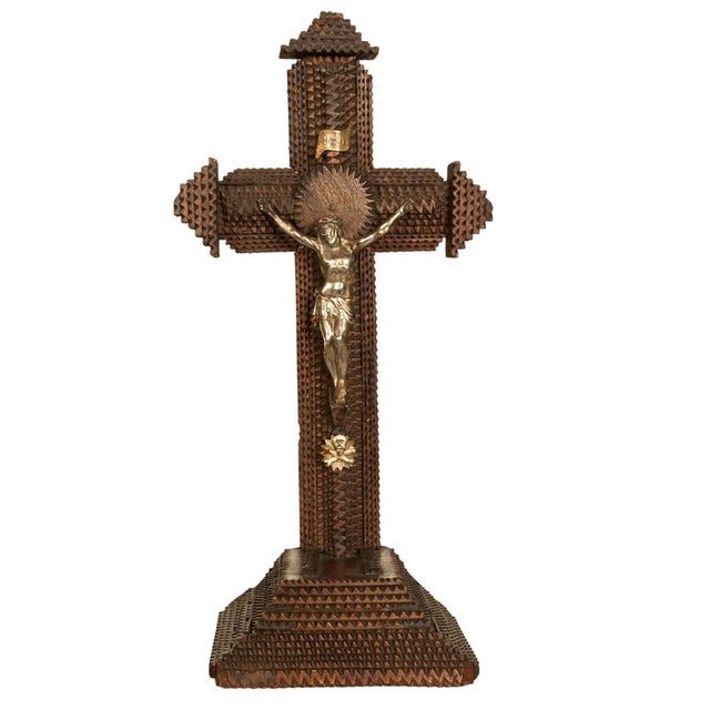 Antique American Tramp Art Carved Wood Crucifix John Zadora Pennsylvania 1900 For Sale - Image 12 of 17