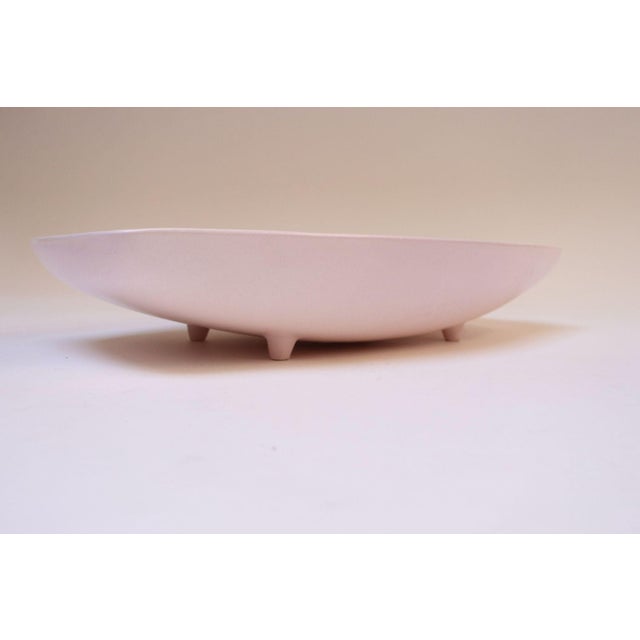 Vintage Pink Ceramic Elongated Footed Tray by Royal Haeger For Sale - Image 11 of 12