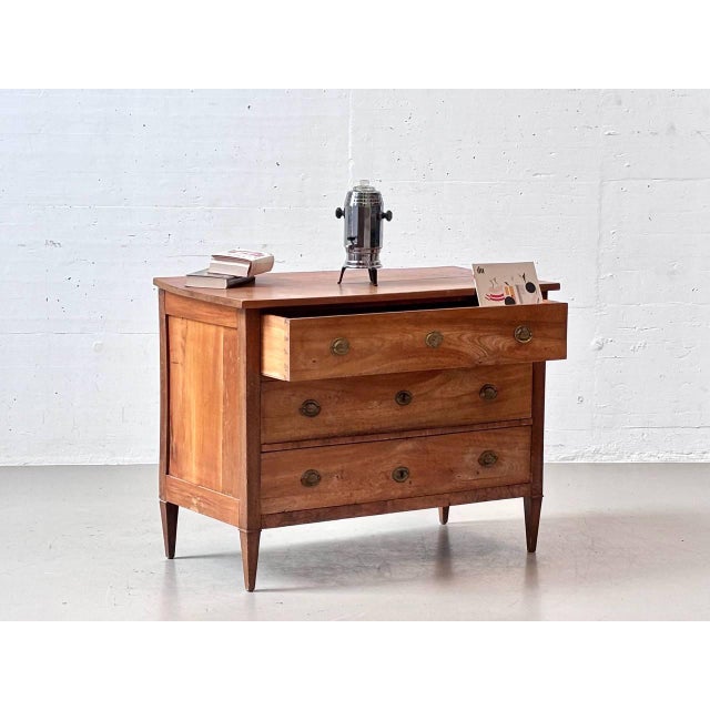 Tan Early 20th Century Antique Neoclassical Chest of 3 Drawers For Sale - Image 8 of 17