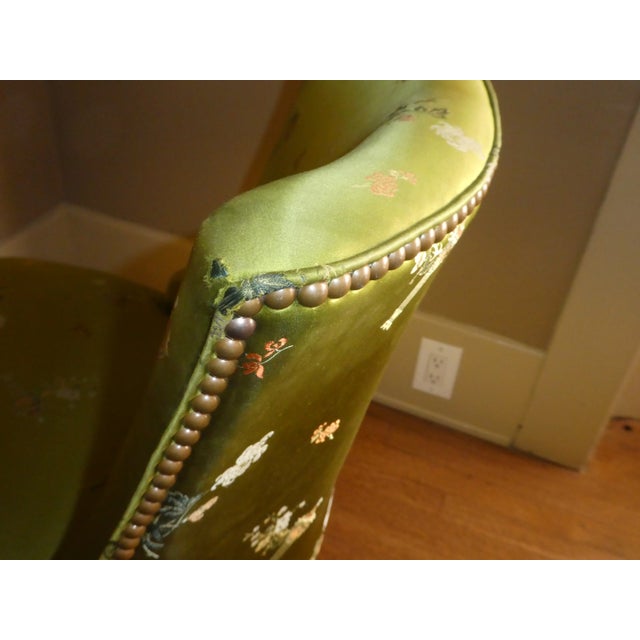 Chinoiserie 1940's Vintage Emerald Green Barrel Back Chair in Chinoiserie For Sale - Image 3 of 8