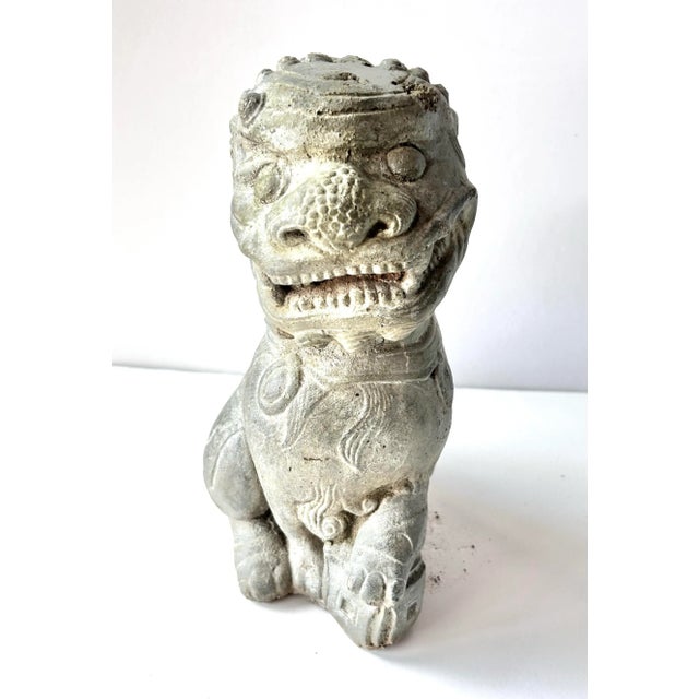 Vintage Concrete Foo Dog Garden Statue – Asian Guardian Lion Outdoor Sculpture For Sale - Image 4 of 7
