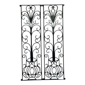 Example of Gates in West Palm