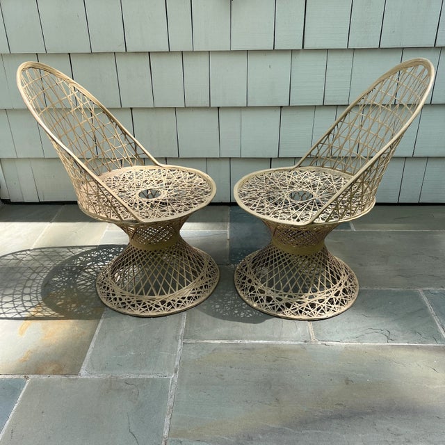 1970s Vintage Russell Woodard Spun Fiberglass Patio Chairs, a Pair For Sale - Image 5 of 11