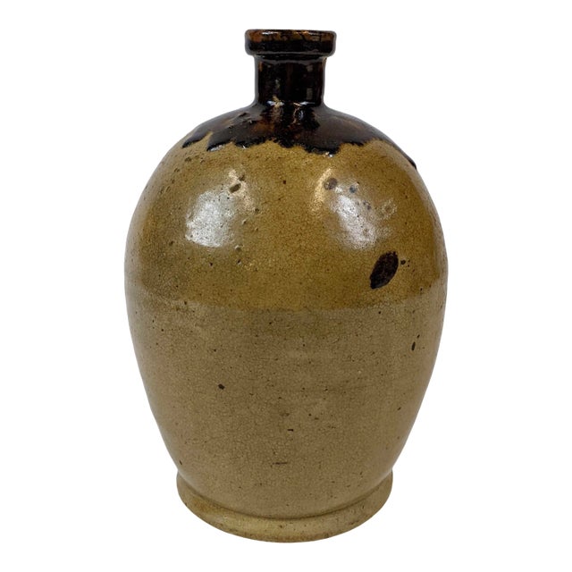 18th Century Brown Glazed Ceramic Saki Bottle For Sale