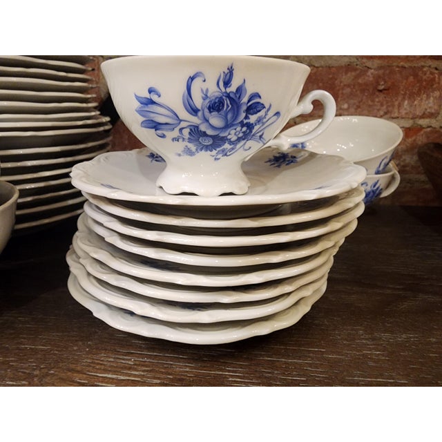 English Meissen 9 5 Place Settings Meissen Blue Dinner Set. For Sale - Image 3 of 10