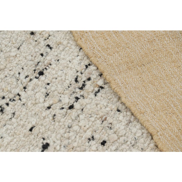 Textile Rug & Kilim’s Abstract Flatweave with Cream and Beige Geometric Patterns - 6x9 For Sale - Image 7 of 7